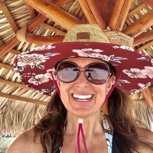 Meet your Posher, Denise